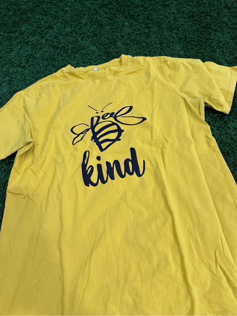 Bee Kind T-shirt